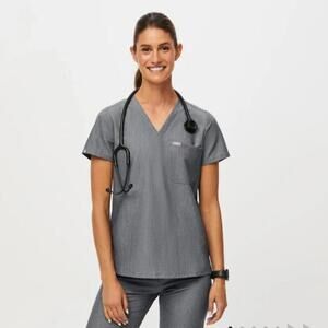 Figs Catarina Scrub Top in Color Graphite Size Small